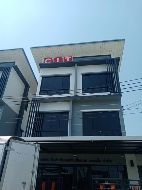 พนักงานขับรถส่งของ (Delivery Staff) บริษัท ฉือย่าอินเตอร์เนชั่นแนลเทรดดิ้ง จำกัด
