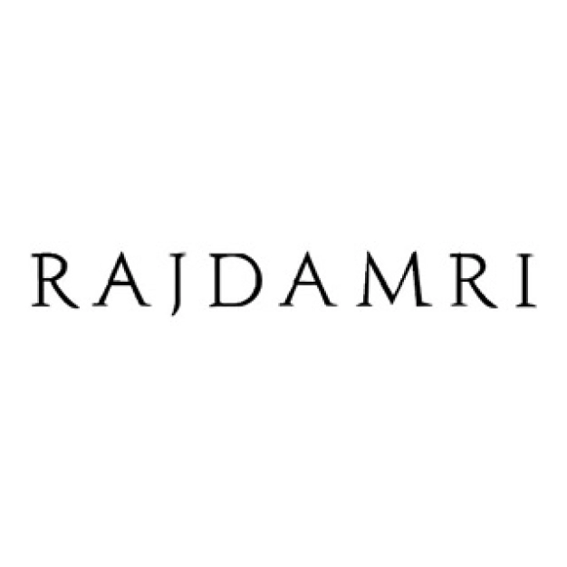 พนักงานขาย Rajdamri Gems