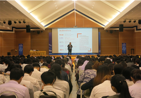 JOBBKK.COM ร่วมโครงการปฐมนิเทศนักศึกษา ม.สงขลานครินทร์ วิทยาเขตสุราษฎร์ธานี