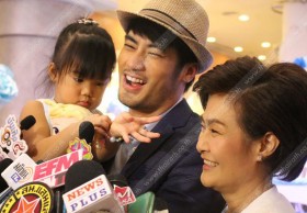 ‘บอย’ เล็งหา ร.ร.อนุบาลให้ ‘วันใหม่’ ดีใจคุณแม่ได้รางวัลแม่ดีเด่น