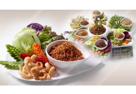 เสิร์ฟน้ำพริกรสแซ่บครัวโครงการหลวง งาน “ร้อยน้ำพริก...พันเครื่องเคียง”