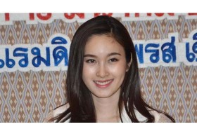 ธุรกิจความงามรุ่ง ‘ปอย ตรีชฎา’ ลงเรียนต่อสาขาเทคโนฯ เครื่องสำอาง