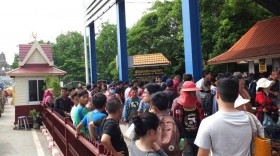 ยอดเงินพุ่ง! ไทยรับ AEC ชาวเขมรหอบเงินเที่ยววันหยุดยาว 5 วัน