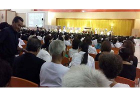 ศรัทธาล้นหลาม! ประชาชนเรือนหมื่นแห่กราบสรีระ 'หลวงพ่อคูณ'