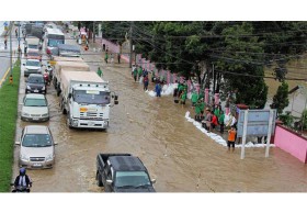 วิกฤติน้ำ58!น้ำป่าถล่มเชียงราย-แม่โขงล้นตลิ่ง 9จว.ฝนหนัก