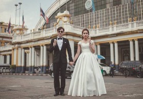 งานแต่งสุดท้ายในชีวิต เปิดเบื้องหลังพรีเวดดิ้งเท่สุดสตรีท เกลือ เป็นต่อ ที่แรก