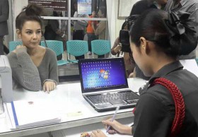 'แซมมี่' โร่แจ้งตร. เจอรปภ.บุกคอนโด อ้างช่วยสาวเข้าห้องไม่ได้