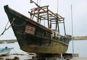 เรือไม้ลึกลับ 8 ลำลอยติดฝั่งญี่ปุ่น-บรรทุกศพเน่าเฟะ 20 ร่าง