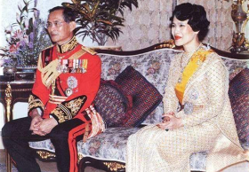  ร่วมสวดโพชฌังคปริตรถวายทั้งสองพระองค์ ทรงมีพระชนมายุยิ่งยืนนาน