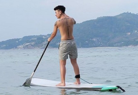นักร้องคนนี้ทำให้ลืมไปเลยว่าเคยเป็นผู้หญิงมาก่อน