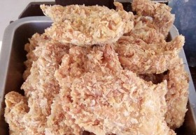 วันนี้หวยออก ร้านข้าวมันไก่ใจดี เชิญคนท้องกินฟรีและทุกเมนูราคาเดียว 20 บาท